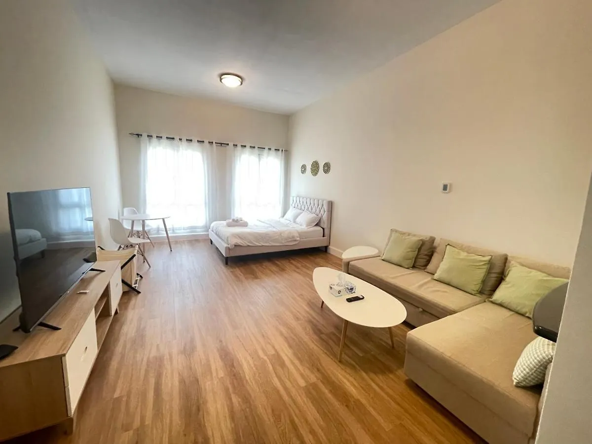 Stylish Studio In Discovery Garden Med100 contacts